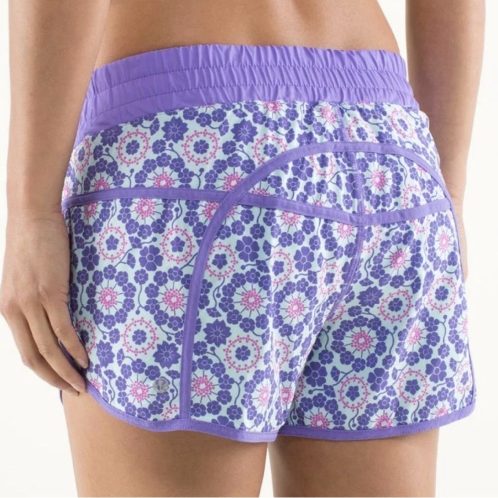LULULEMON Track Attack Short Twiggy Printed Power Purple